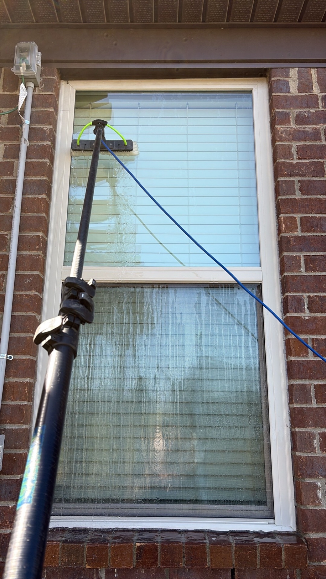Step 02: Pole & Brush